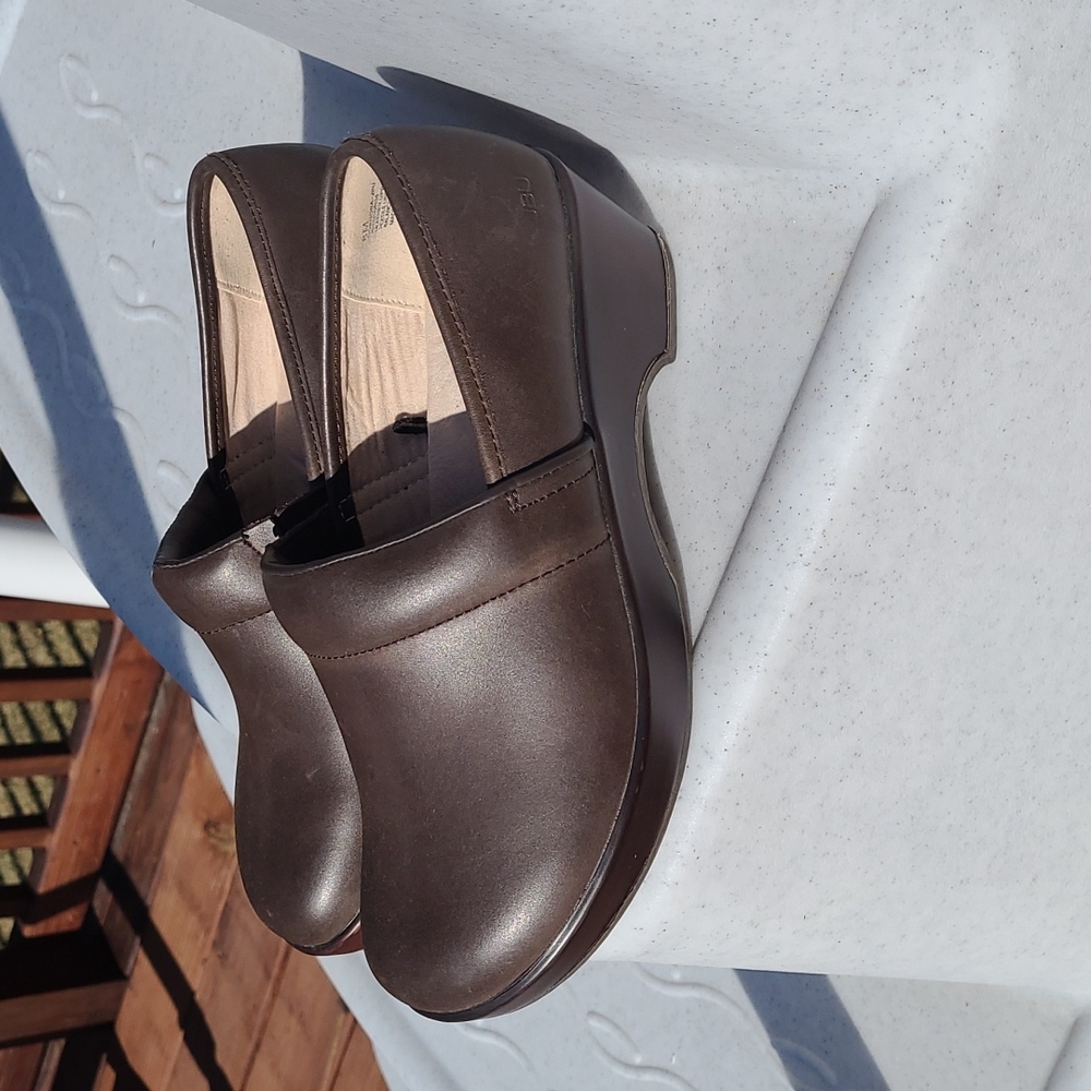 Jbu nurse like shoes